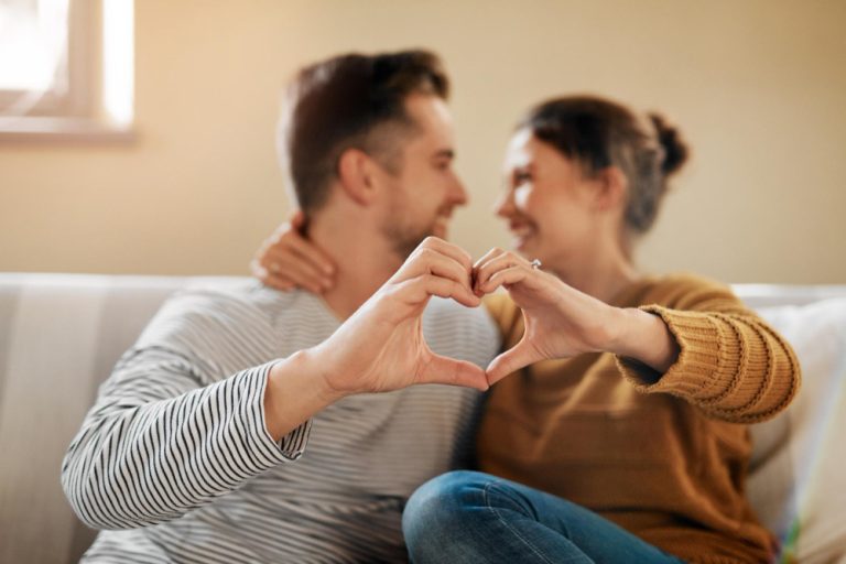 a imagem representa aplicativos de bate-papo para a sua idade.